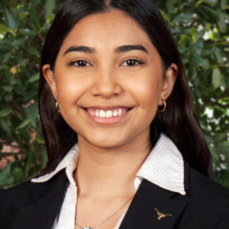 Rebecca Cedillo Headshot