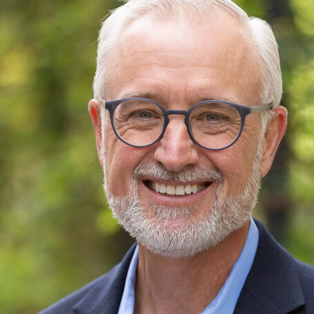 Thomas Cerny Headshot