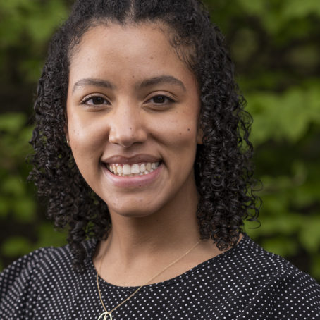 Carli Goode Headshot