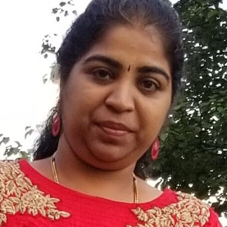 Raamya Prasad Headshot