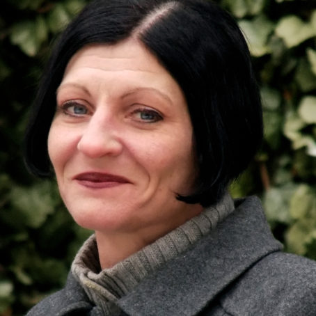 Heidi Prose Headshot