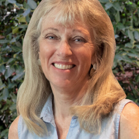 Carolyn Radisch headshot