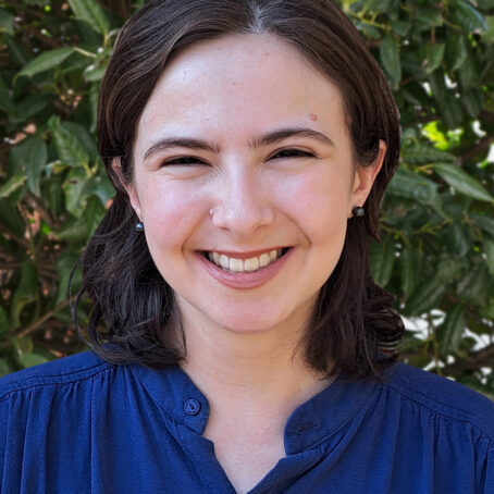 Tatiana Veloso Headshot