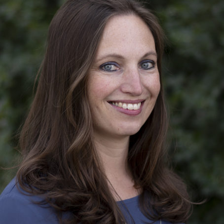 Janine White Headshot